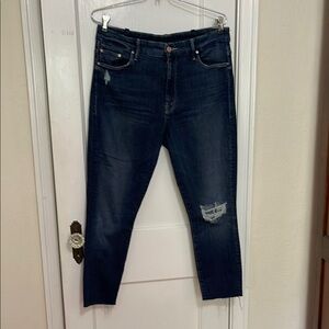 MOTHER High Waisted Looker Ankle Fray Distressed Jeans 32